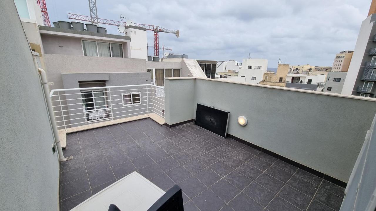 Metrostays Apartament St Julian Malta Saint Julian's ภายนอก รูปภาพ